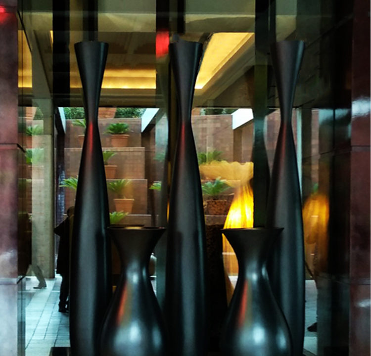 proyectos de decoración para hoteles jarrones Hotel Arts Barcelona