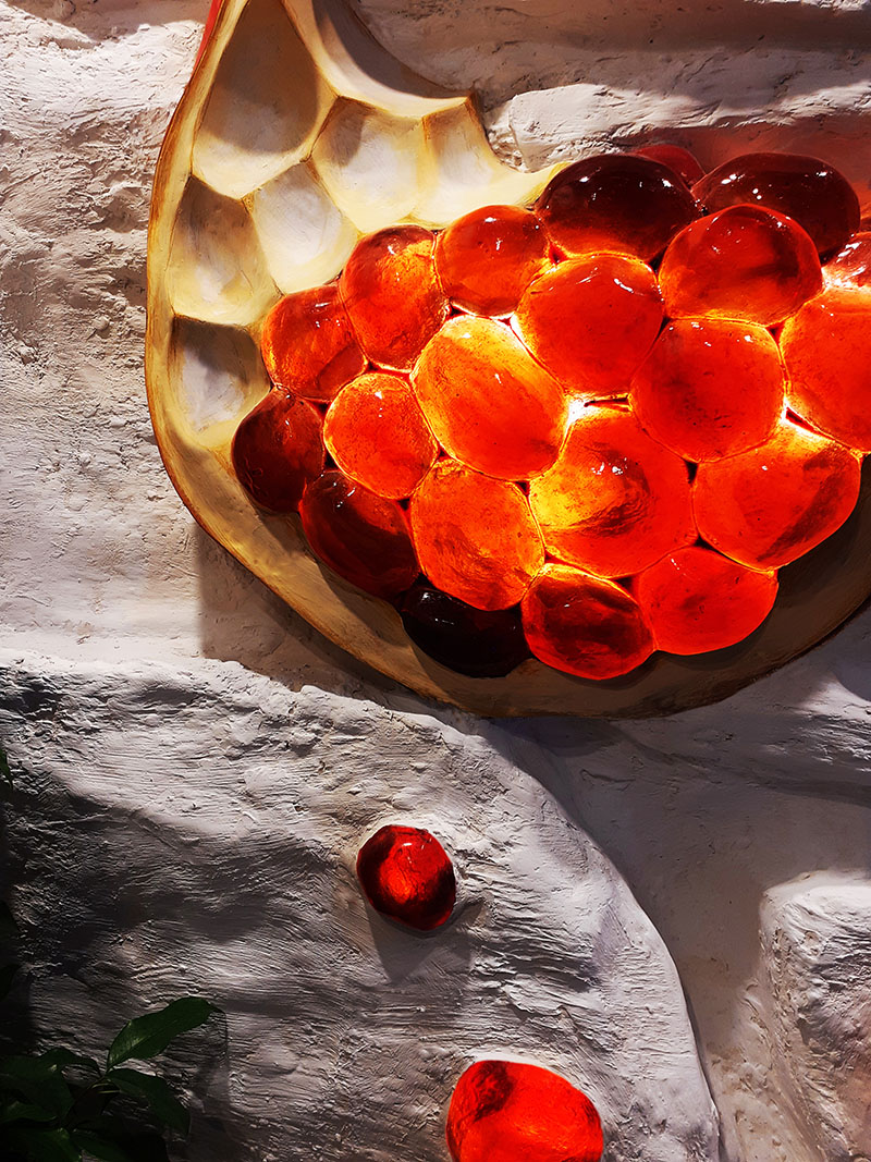 Resin sculpture carvings